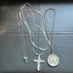 Necklace Bundle Lot Set Of 3 Costume Jewelry Crafting Lot.